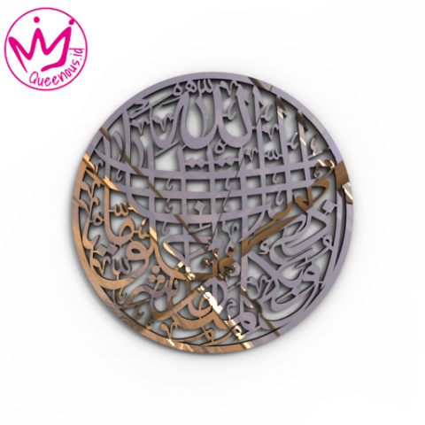 Kaligrafi Akrilik Doa Memohon Perlindungan Kepada Allah SWT. "Audzubikalimatillahi Tammati Min Syarii Ma Khalaq" Frame Bulat Estetik Mewah - Custom Ukuran Medium Akrilik 2mm Laser Cutting Modern Queenous.id